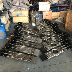 傘齒輪穿透式插板閥