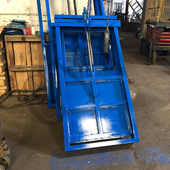 手動(dòng)渠道閘門