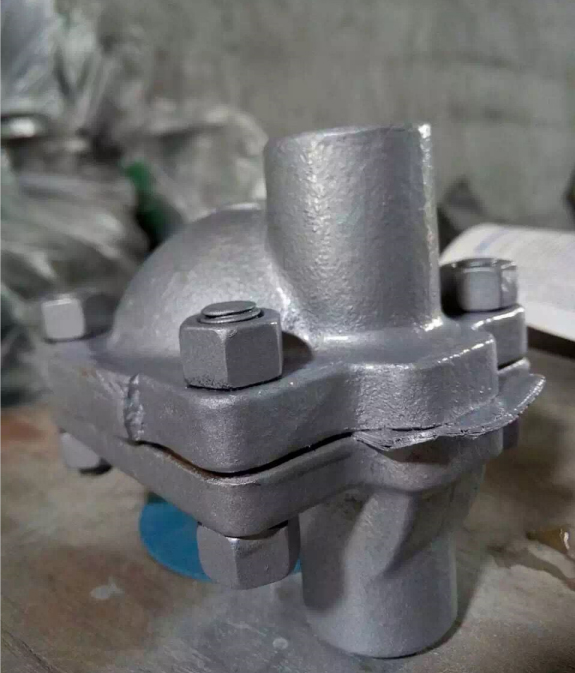 CS11H絲扣立式自由浮球式疏水閥